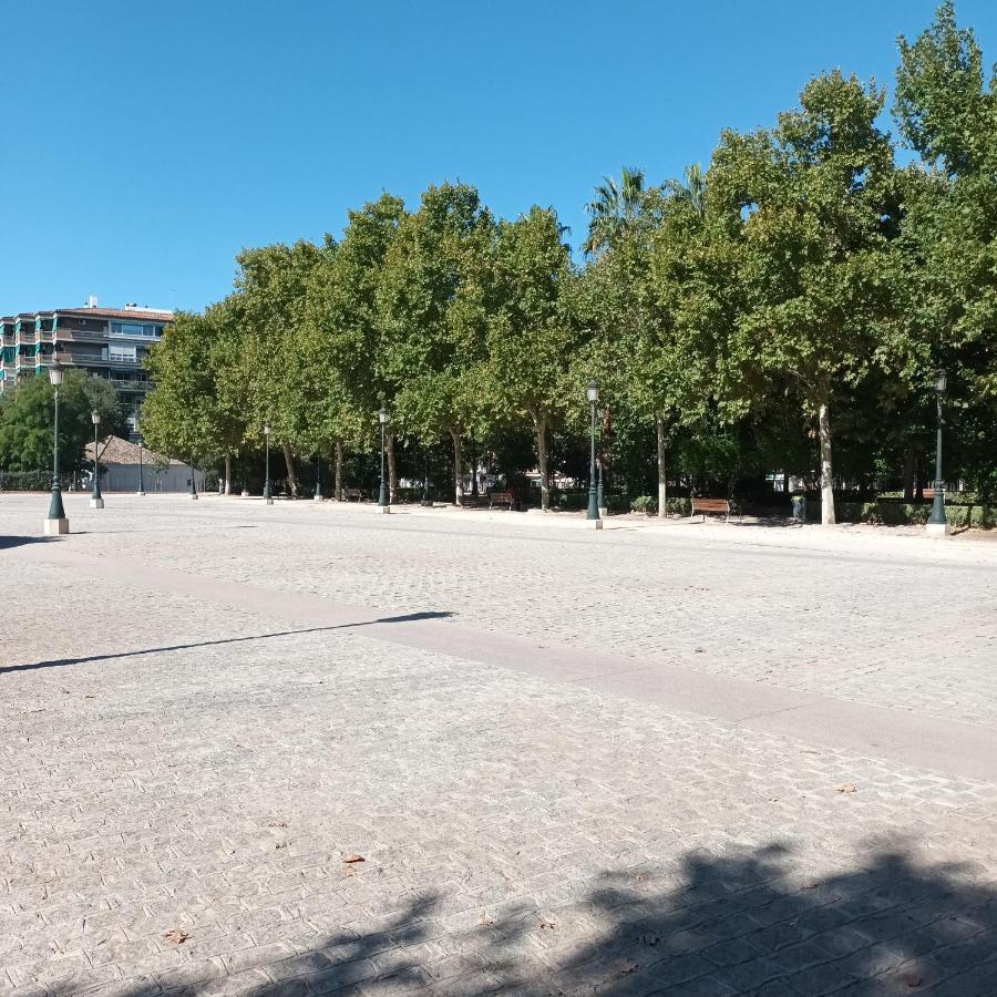 Piso En El Centro De Granada Con Garaje Incluido Gratis Leilighet Eksteriør bilde